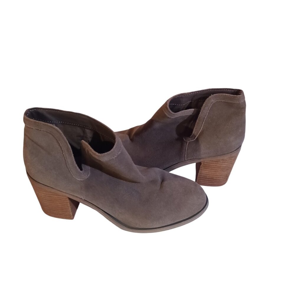 Urban Outfitters Maude Block Heel Suede Ankle Booties - Picture 4 of 6